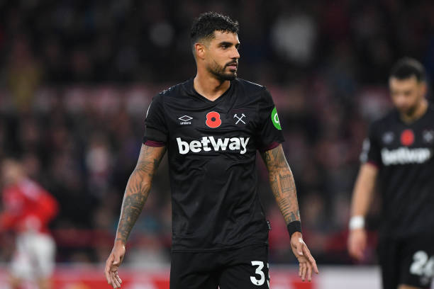 球迷中引发 球迷中引发