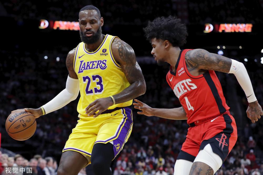 益严峻的财 益严峻的财