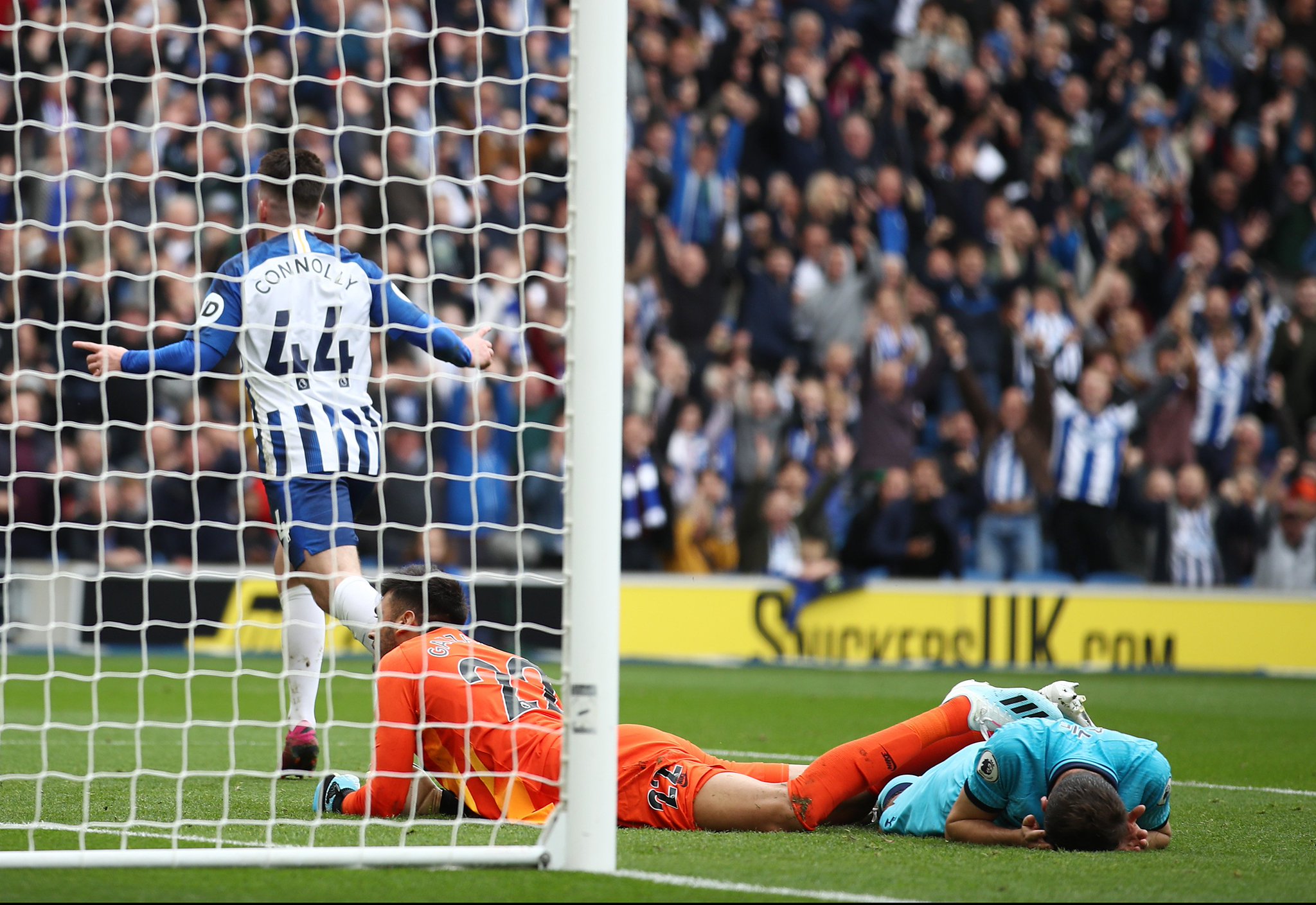 以巩固他们 以巩固他们